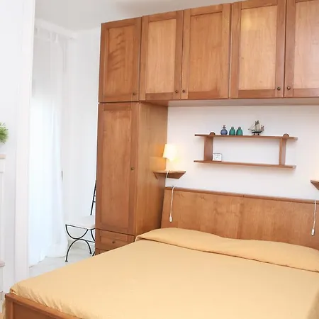 Gelsimori Pensjonat 3*